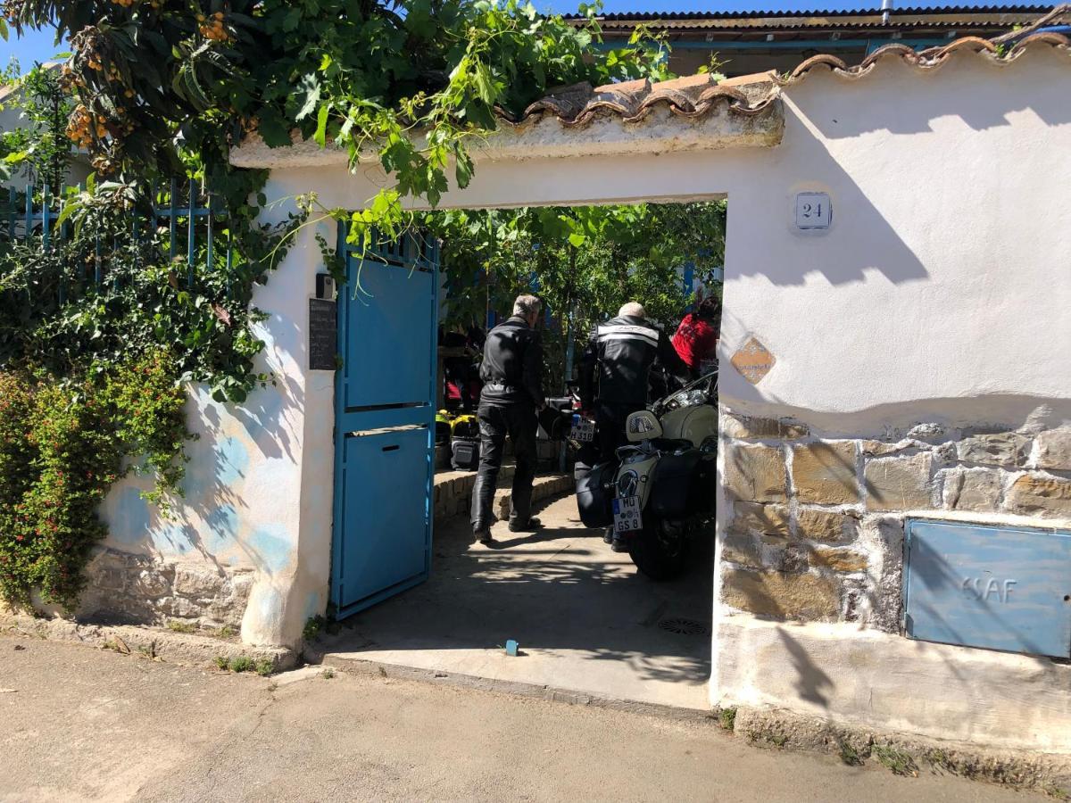 Andrebyke Villa Gergei Luaran gambar